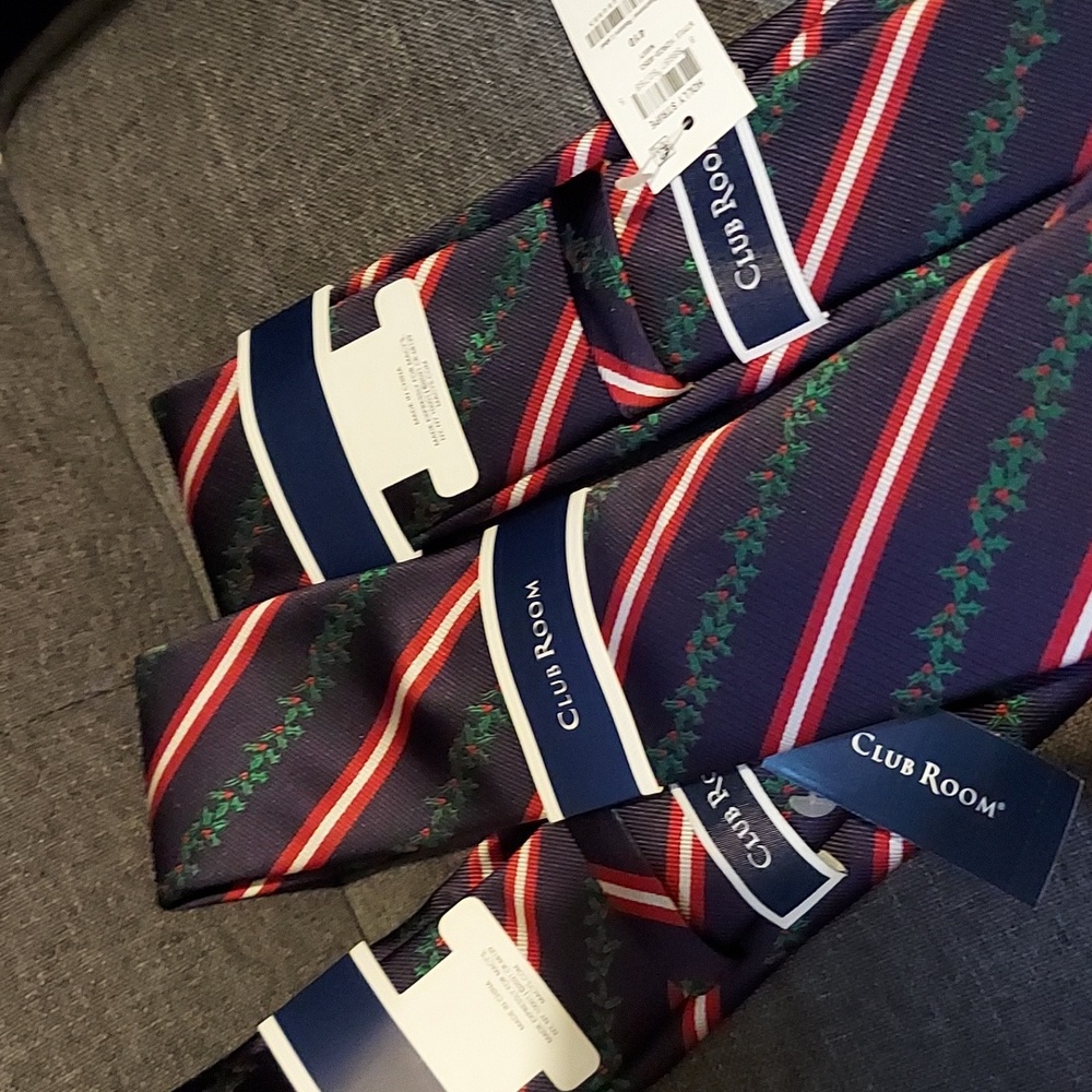 Club Room Men's Holly Stripe Tie. - Picture 3 of 4